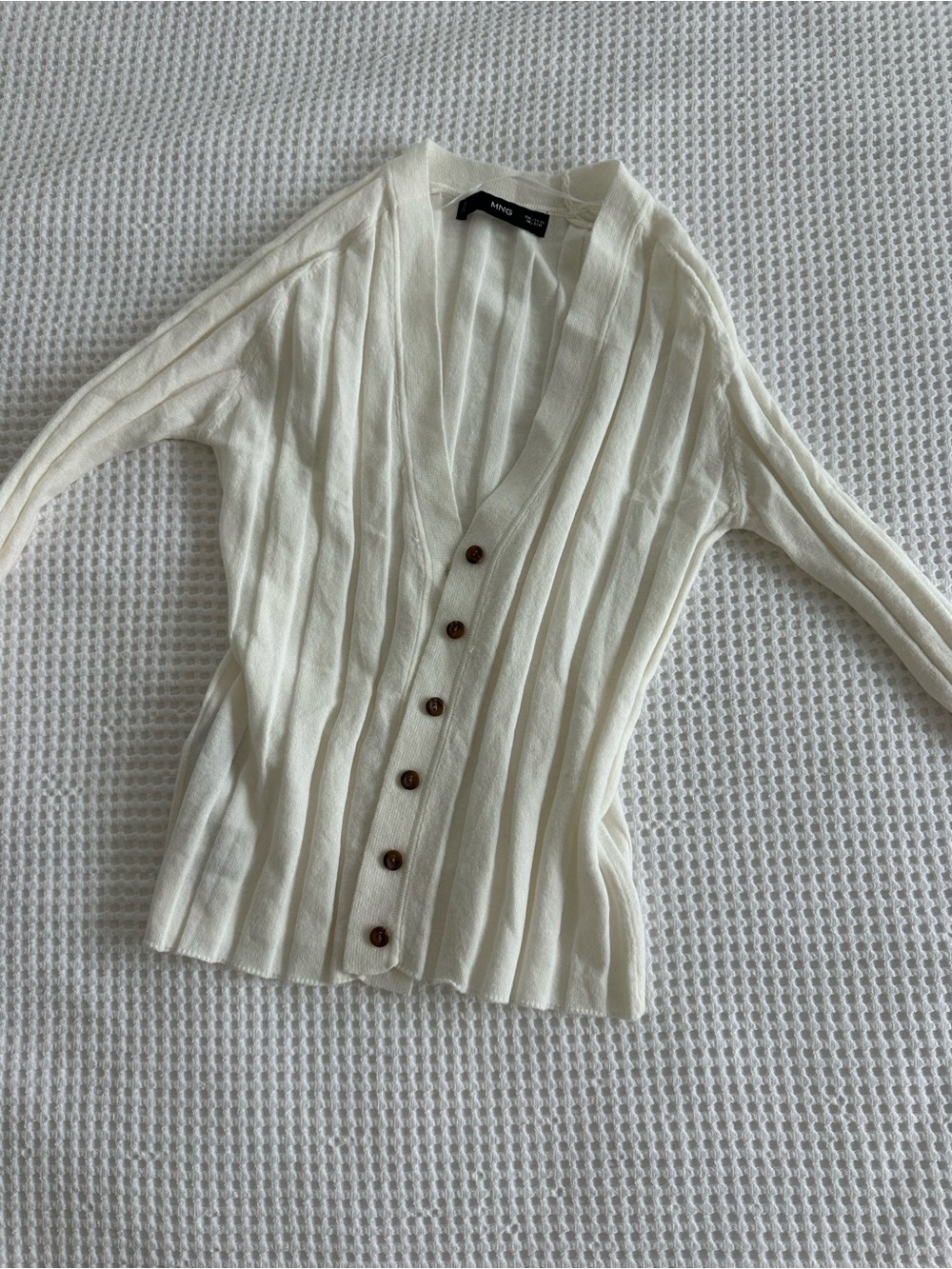 Ribbed V-Neck Button Cardigan - White